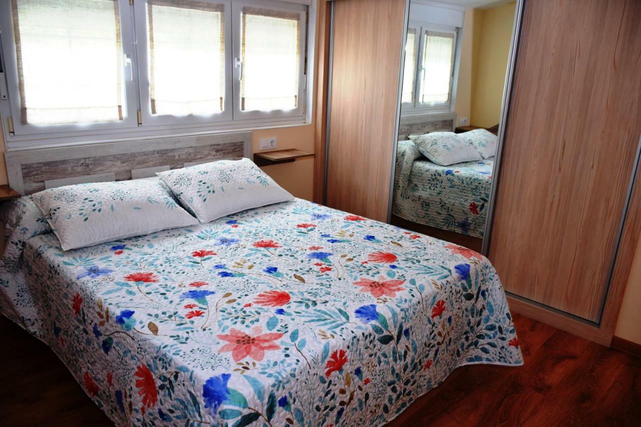 Apartamento O Mencer do Camiño Cee Exterior foto